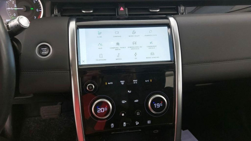 Photo 6 de l'offre de LAND-ROVER Discovery Sport Discovery Sport Mark VI P300e PHEV AWD BVA à 31598€ chez Carlyss automobiles Vitré