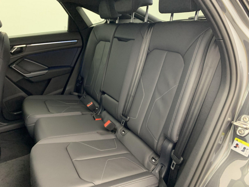 Photo 22 de l'offre de AUDI Q3 Sportback 35 TDI 150 ch S tronic 7 S line à 50098€ chez Carlyss automobiles Vitré