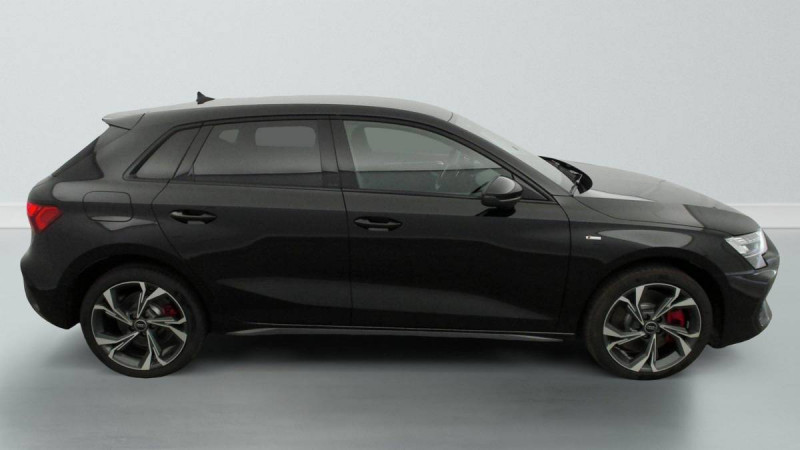 Photo 9 de l'offre de AUDI A3 SPORTBACK NOUVELLE 45 TFSI E HYBRIDE RECHARGEABLE 272 S TRONIC 6 S LINE à 43998€ chez Carlyss automobiles Vitré