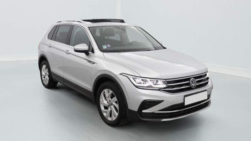 Photo 1 de l'offre de VOLKSWAGEN Tiguan Tiguan 1.4 eHybrid 245ch DSG6 Elegance Exclusive à 34598€ chez Carlyss automobiles Vitré