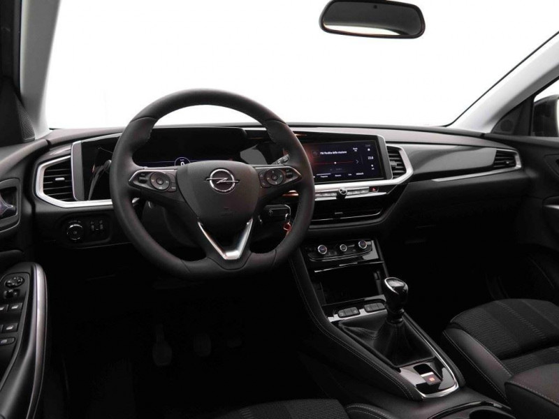 Photo 5 de l'offre de OPEL Grandland 1.2 T 130 GS Line à 23279€ chez Carlyss automobiles Vitré