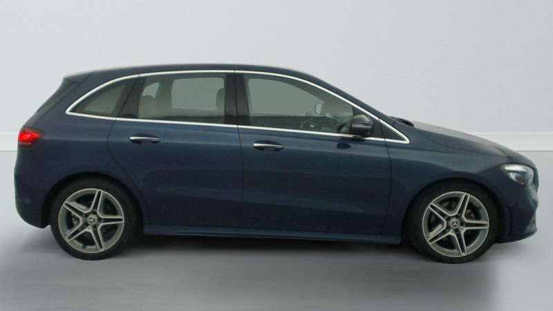 Photo 8 de l'offre de MERCEDES-BENZ CLASSE B 200 d 8G-DCT AMG Line à 29043€ chez Carlyss automobiles Vitré