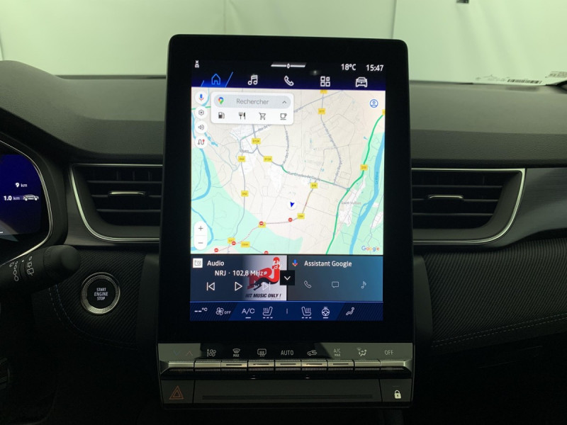 Photo 15 de l'offre de Renault SYMBIOZ E-Tech full hybrid 160 ch Esprit Alpine à 30598€ chez Carlyss automobiles Vitré