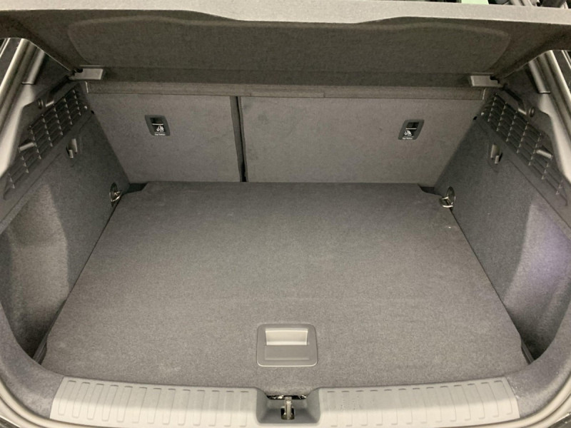 Photo 19 de l'offre de AUDI A3 SPORTBACK NOUVELLE 45 TFSI E HYBRIDE RECHARGEABLE 272 S TRONIC 6 S LINE à 43998€ chez Carlyss automobiles Vitré