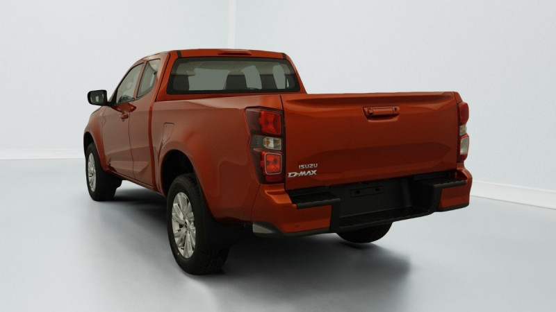 Photo 4 de l'offre de ISUZU D-MAX 1.9 4X4 SPACE CAB N60 B.B+  AT à 39109€ chez Carlyss automobiles Vitré