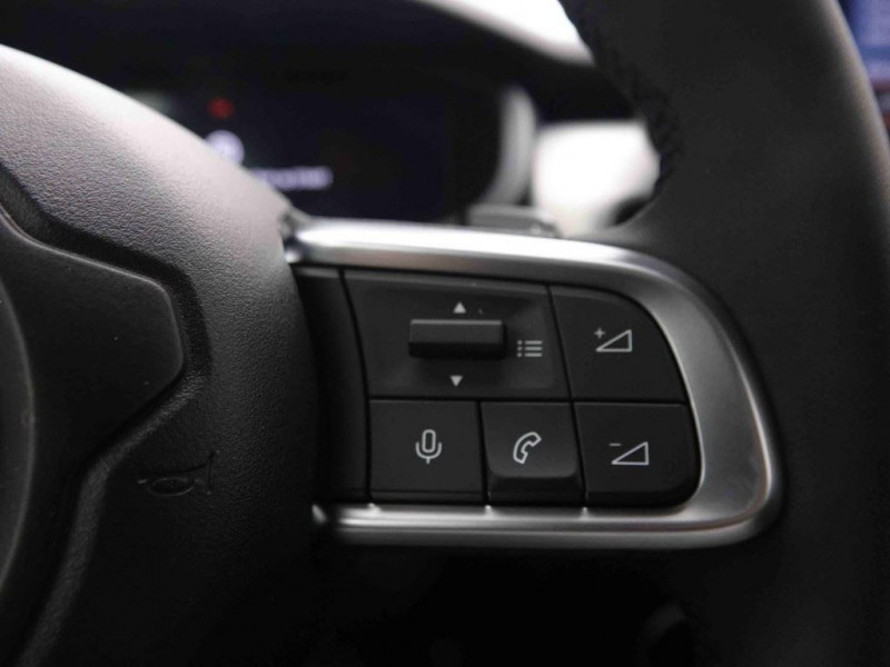 Photo 21 de l'offre de Jeep Avenger 1.2 MHEV 110 DCT6 Altitude à 27498€ chez Carlyss automobiles Vitré