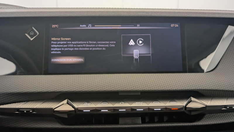 Photo 19 de l'offre de DS DS4 PureTech 130 EAT8 Rivoli à 22311€ chez Carlyss automobiles Vitré
