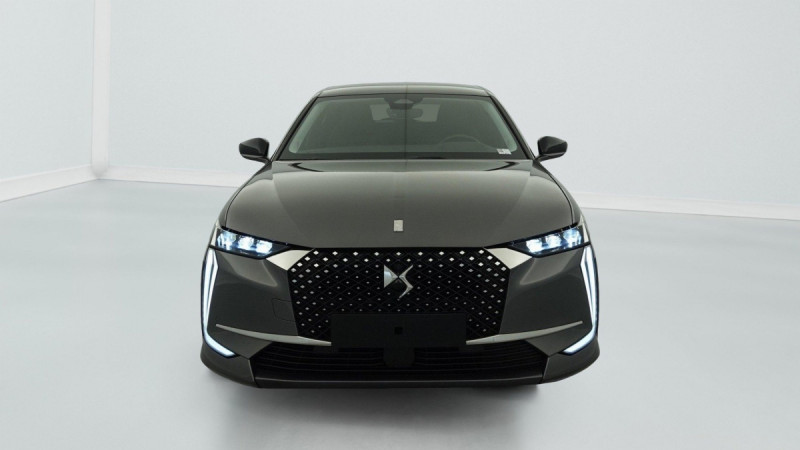 Photo 2 de l'offre de DS DS4 PureTech 130 EAT8 Rivoli à 22544€ chez Carlyss automobiles Vitré