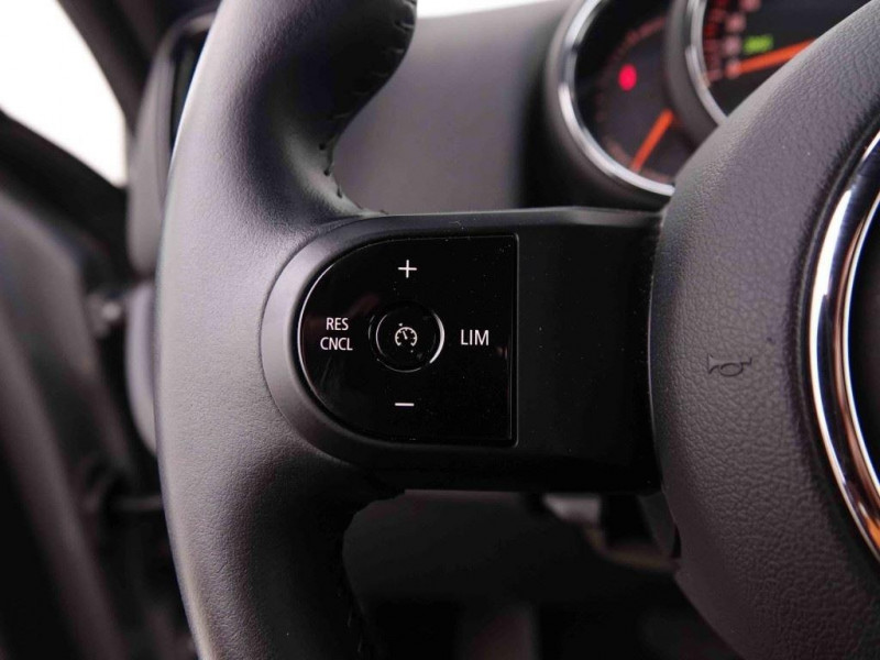 Photo 20 de l'offre de Mini Countryman SE 1.5 PHEV Steptronic AWD Business Edition+Leather+LED+Navi à 28398€ chez Carlyss automobiles Vitré