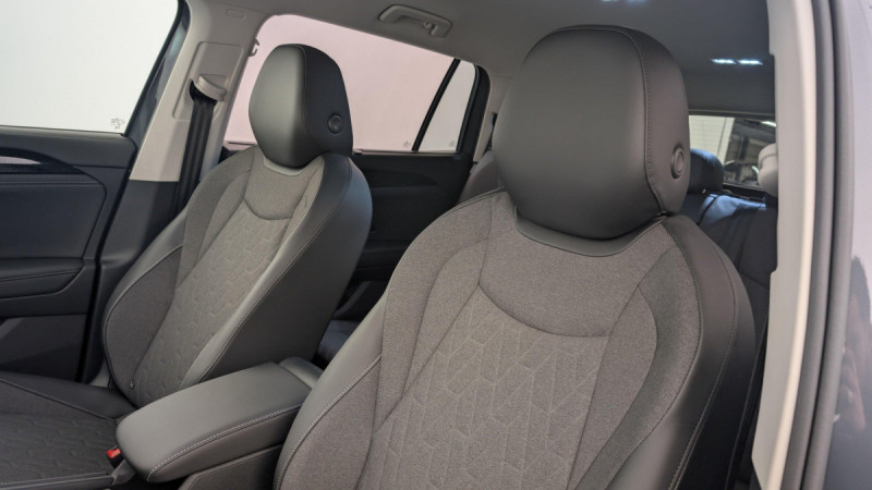 Photo 14 de l'offre de Volkswagen Tayron 1.5 eTSI 150ch DSG7 7pl Life Plus à 41598€ chez Carlyss automobiles Vitré