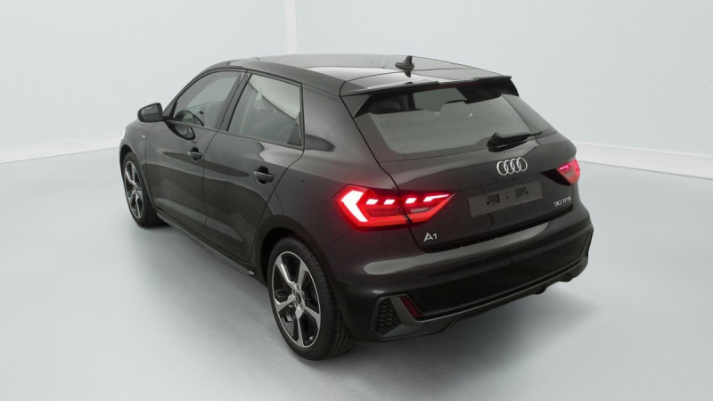 Photo 5 de l'offre de AUDI A1 Sportback 30 TFSI 116 ch S tronic 7 Design à 28998€ chez Carlyss automobiles Vitré
