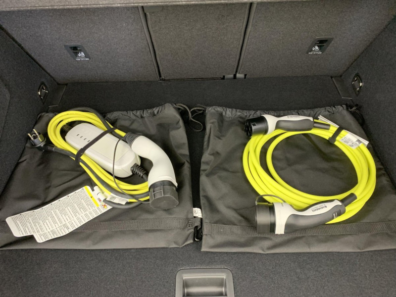 Photo 19 de l'offre de Cupra Terramar 1.5 eHybrid 204 ch DSG6 V à 41998€ chez Carlyss automobiles Vitré