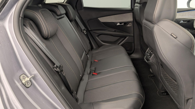 Photo 10 de l'offre de PEUGEOT 3008 Hybrid 136 e-DCS6 GT à 25998€ chez Carlyss automobiles Vitré