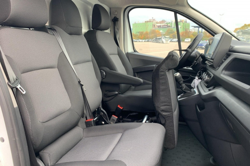 Photo 21 de l'offre de RENAULT TRAFIC FOURGON L2H1 3T BLUE DCI 150 GSR2 ADVANCE à 30837€ chez Carlyss automobiles Vitré