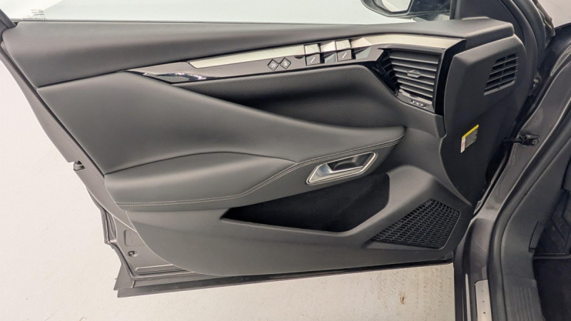 Photo 19 de l'offre de DS DS4 PureTech 130 EAT8 Rivoli à 22652€ chez Carlyss automobiles Vitré