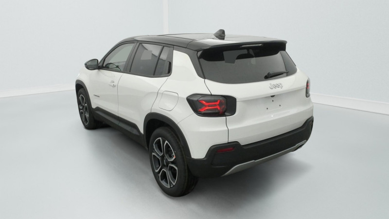 Photo 5 de l'offre de Jeep Avenger 1.2 Turbo T3 110 ch e-Hybrid BVR6 Summit à 27998€ chez Carlyss automobiles Vitré