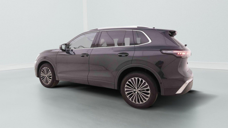 Photo 2 de l'offre de VOLKSWAGEN Tiguan 1.5 eTSi MHEV 150 DSG Elegance à 41998€ chez Carlyss automobiles Vitré