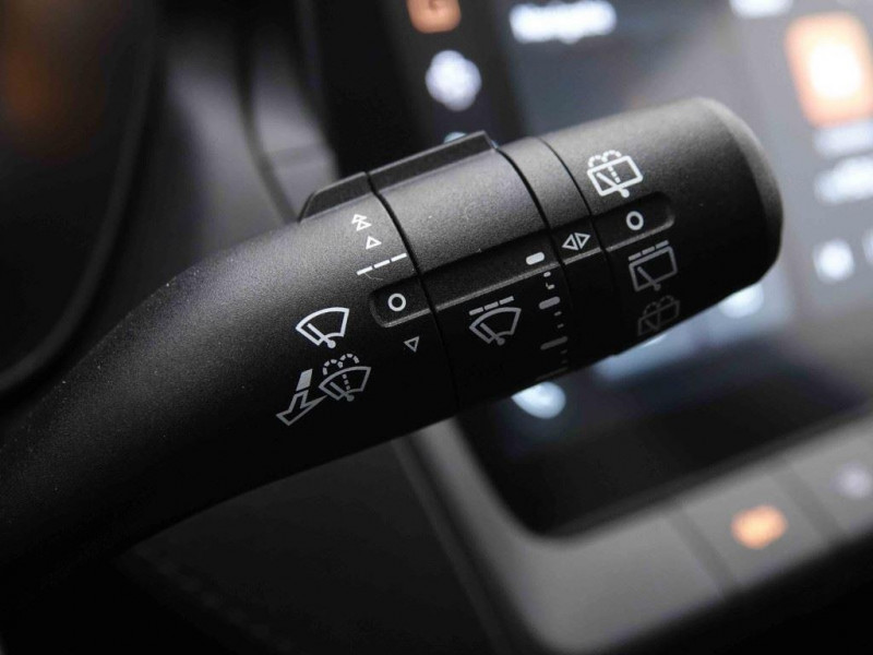 Photo 12 de l'offre de MG Motor ZS 1.5i 115 Comfort à 23006€ chez Carlyss automobiles Vitré