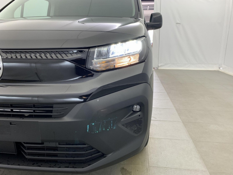 Photo 18 de l'offre de CITROEN BERLINGO VAN TAILLE XL 950KG BLUEHDI 130 S&S EAT8 à 24537€ chez Carlyss automobiles Vitré