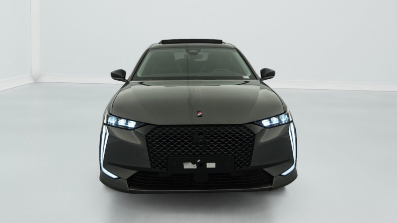 Photo 2 de l'offre de DS DS4 PureTech 130 EAT8 Performance Line+ à 22009€ chez Carlyss automobiles Vitré