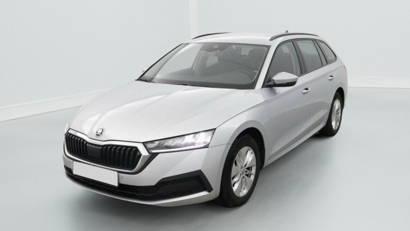 Photo 1 de l'offre de SKODA Octavia Combi Octavia Combi 2.0 TDI 150 ch DSG7 Ambition à 27398€ chez Carlyss automobiles Vitré