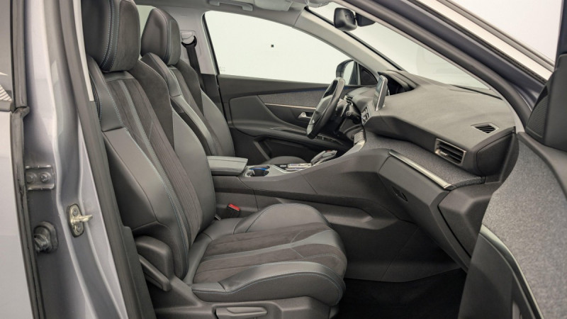 Photo 9 de l'offre de PEUGEOT 3008 Puretech 130ch S&S EAT8 Crossway à 11738€ chez Carlyss automobiles Vitré