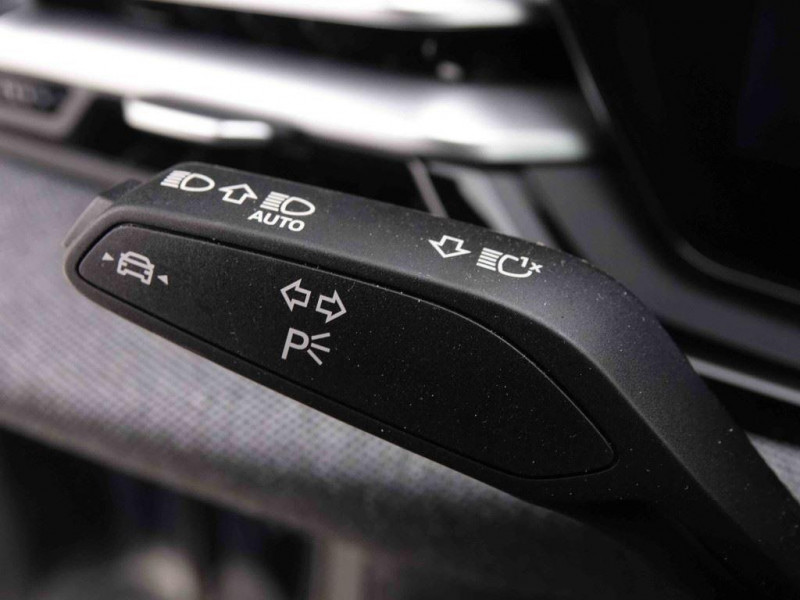 Photo 18 de l'offre de AUDI A5 40 TFSi 204 S-Tronic Avant S-Line Edition à 48398€ chez Carlyss automobiles Vitré