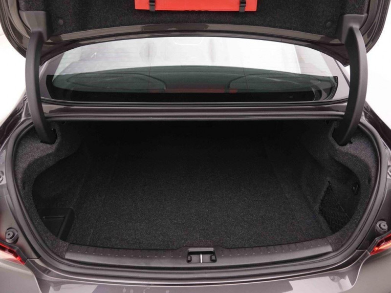 Photo 4 de l'offre de VOLVO S60 2.0 MHEV 197 Core à 34624€ chez Carlyss automobiles Vitré