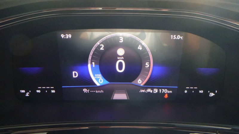 Photo 12 de l'offre de VOLKSWAGEN T-roc T-Roc 2.0 TDI 150 Start/Stop DSG7 R-Line Edition à 39398€ chez Carlyss automobiles Vitré