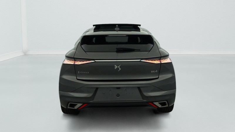 Photo 6 de l'offre de DS DS4 Hybride E-Tense 225 EAT8 Rivoli à 30289€ chez Carlyss automobiles Vitré