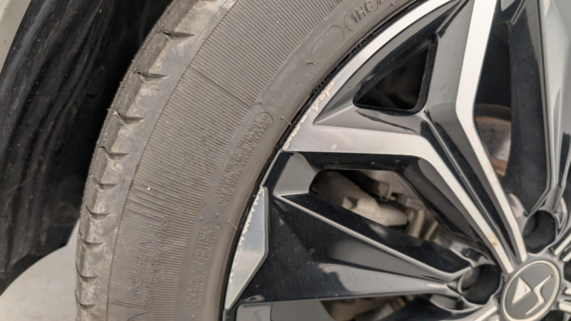 Photo 16 de l'offre de DS DS4 PureTech 130 EAT8 Rivoli à 23618€ chez Carlyss automobiles Vitré