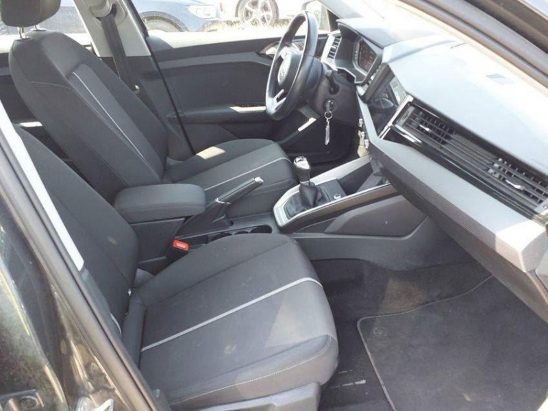 Photo 5 de l'offre de AUDI A1 Sportback A1 Sportback 25 TFSI 95 ch BVM5 Design à 17800€ chez Carlyss automobiles Vitré