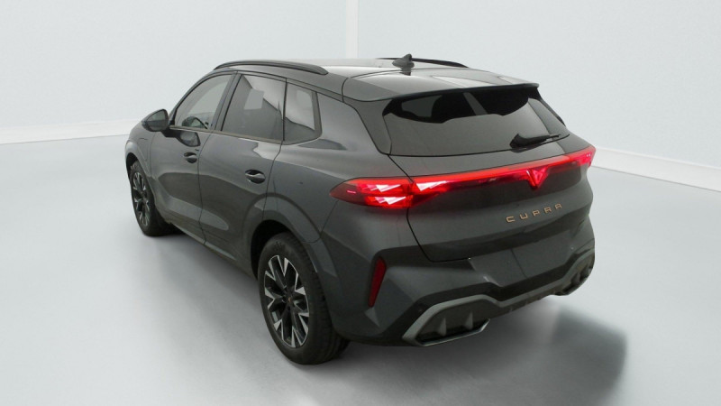 Photo 5 de l'offre de Cupra Terramar 1.5 eHybrid 204 ch DSG6 V à 40998€ chez Carlyss automobiles Vitré