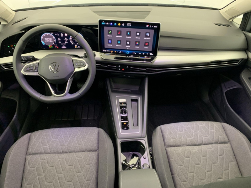 Photo 7 de l'offre de VOLKSWAGEN GOLF 8 1.5 ETSI EVO2 150 DSG7 LIFE PLUS à 32098€ chez Carlyss automobiles Vitré