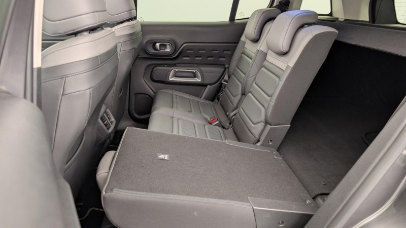 Photo 12 de l'offre de CITROEN C5 Aircross HYBRIDE RECHARGEABLE 225 E-EAT8 SHINE PACK à 25020€ chez Carlyss automobiles Vitré