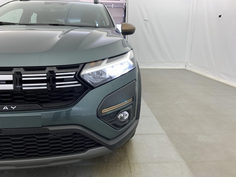 Photo 21 de l'offre de DACIA Sandero ECO-G 100 GSR2 Stepway Extreme + à 17998€ chez Carlyss automobiles Vitré