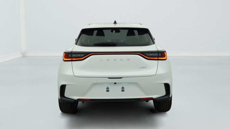 Photo 6 de l'offre de Lexus LBX 2WD Business à 31998€ chez Carlyss automobiles Vitré