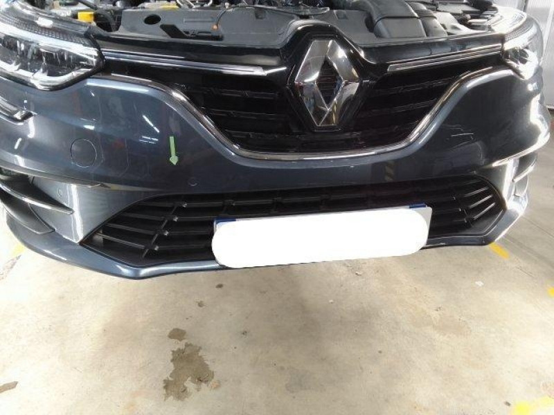 Photo 6 de l'offre de RENAULT Megane IV Estate Mégane IV Estate TCe 140 EDC FAP - 21N Business à 19598€ chez Carlyss automobiles Vitré