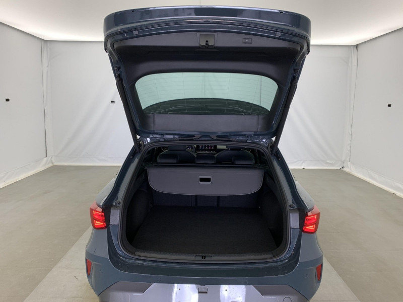 Photo 11 de l'offre de Cupra LEON Sportstourer eHybrid 204 ch DSG6 V à 33498€ chez Carlyss automobiles Vitré