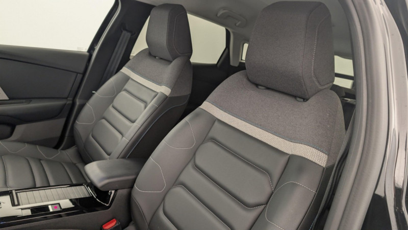 Photo 27 de l'offre de CITROEN C4 BlueHDi 130 S&S EAT8 Shine à 16260€ chez Carlyss automobiles Vitré