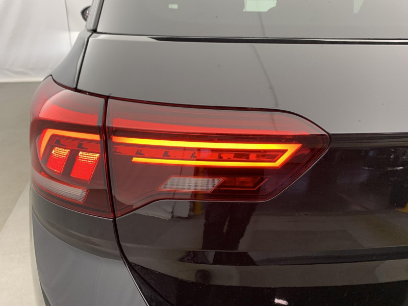 Photo 10 de l'offre de VOLKSWAGEN T-roc 2.0 TDI 150 Start/Stop DSG7 R-Line Edition à 35998€ chez Carlyss automobiles Vitré