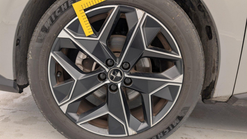 Photo 35 de l'offre de DS DS4 PureTech 130 EAT8 Cross Rivoli à 23638€ chez Carlyss automobiles Vitré