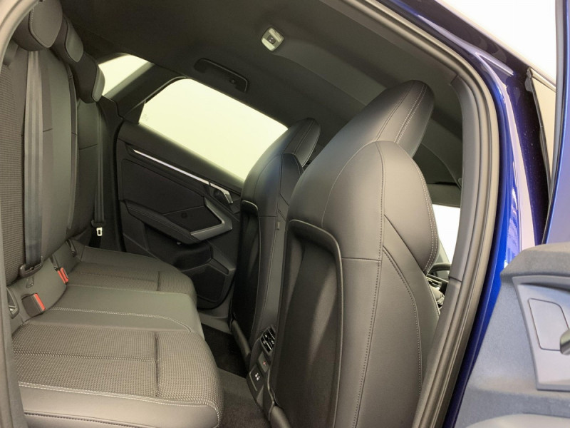 Photo 22 de l'offre de AUDI A3 SPORTBACK NOUVELLE 45 TFSI E HYBRIDE RECHARGEABLE 272 S TRONIC 6 S LINE à 43998€ chez Carlyss automobiles Vitré