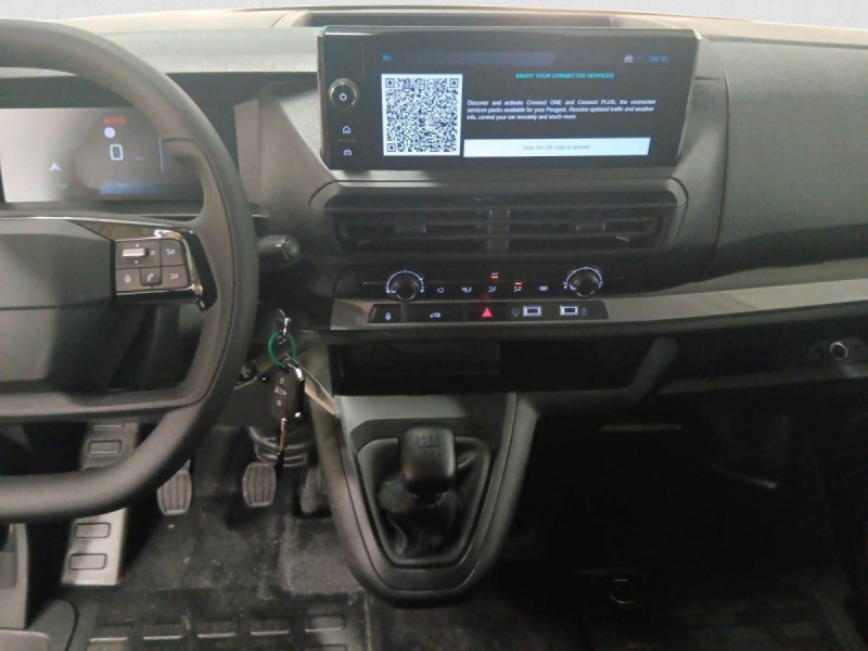 Photo 5 de l'offre de PEUGEOT Expert Fourgon EXPERT FGN M BLUEHDI 120 S&S BVM6 à 27897€ chez Carlyss automobiles Vitré