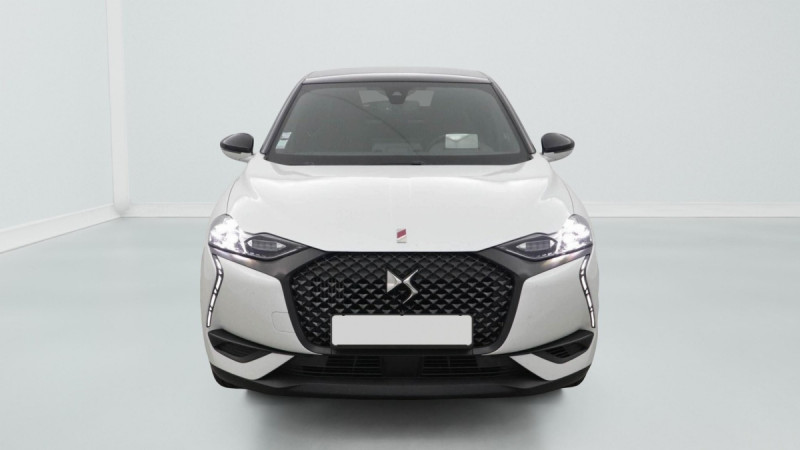 Photo 2 de l'offre de DS DS3 Crossback DS3 Crossback PureTech 130 EAT8 Performance Line à 17398€ chez Carlyss automobiles Vitré