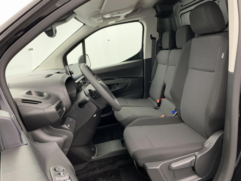 Photo 14 de l'offre de CITROEN BERLINGO VAN TAILLE M 650KG BLUEHDI 130 S&S EAT8 à 21837€ chez Carlyss automobiles Vitré