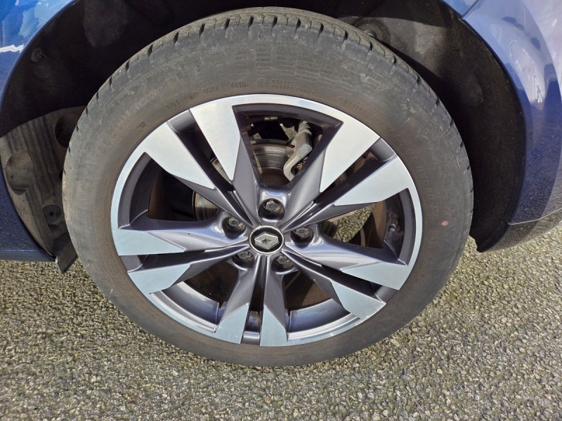 Photo 10 de l'offre de Renault Mégane Berline (4) Intens TCe 140 FAP à 15990€ chez Carlyss automobiles Vitré