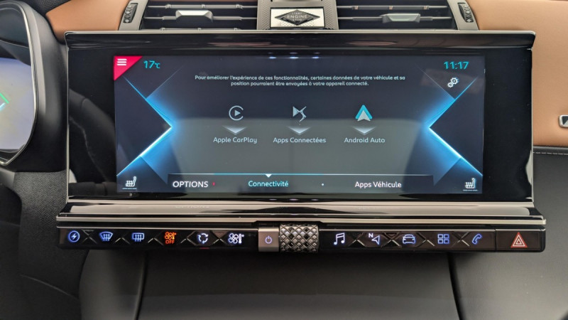 Photo 18 de l'offre de DS DS7 Crossback Hybride E-Tense 300 EAT8 4x4 Rivoli à 29080€ chez Carlyss automobiles Vitré