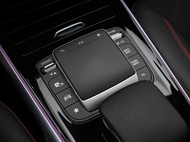 Photo 17 de l'offre de MERCEDES-BENZ GLB 200d 150 DCT AMG-Line 7pl à 50129€ chez Carlyss automobiles Vitré