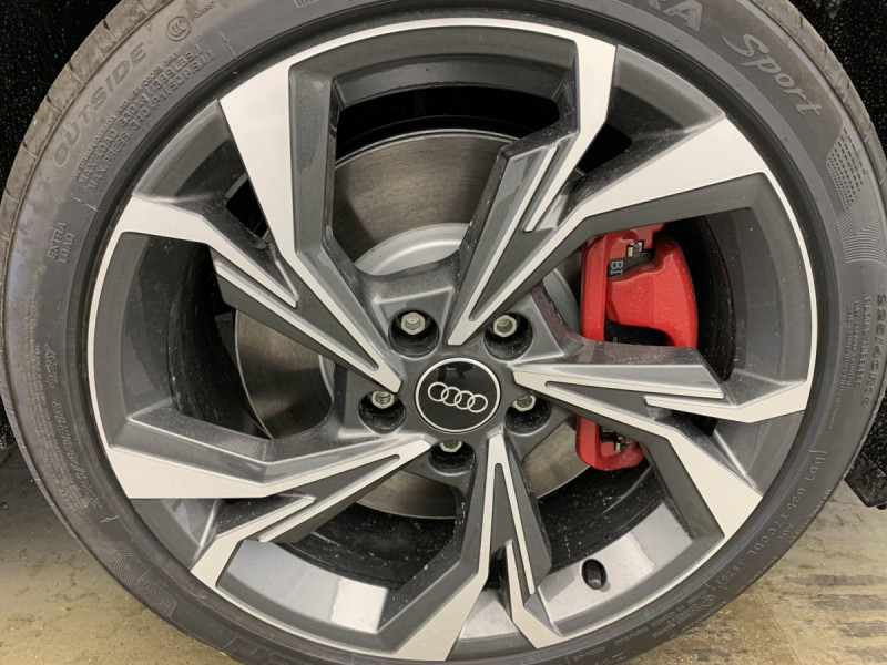 Photo 18 de l'offre de AUDI A3 SPORTBACK NOUVELLE 45 TFSI E HYBRIDE RECHARGEABLE 272 S TRONIC 6 S LINE à 43998€ chez Carlyss automobiles Vitré